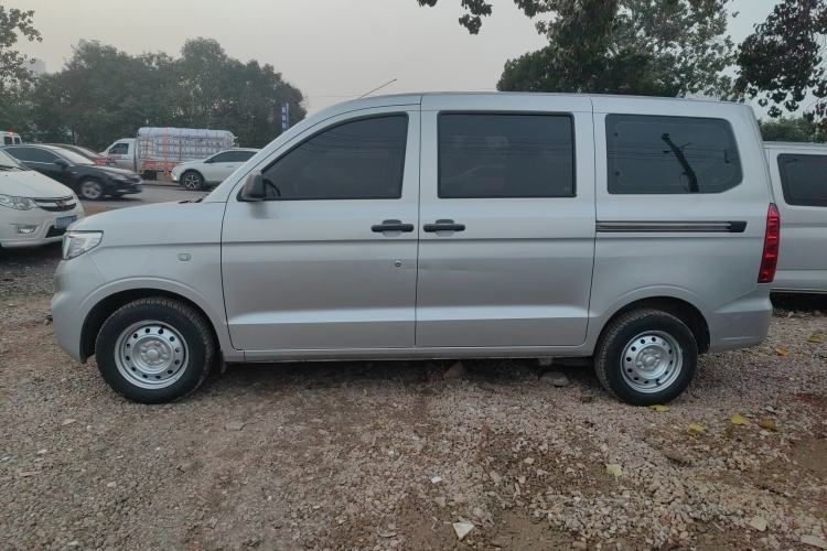 Used Wuling Hongguang V 2022 1.5L Jingqu Edition Electric-Assist LAR Exterior 5