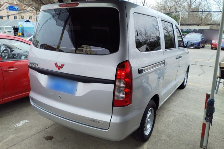 Used Wuling Hongguang V 2022 1.5L Jingqu Edition Electric-Assist LAR Exterior 5