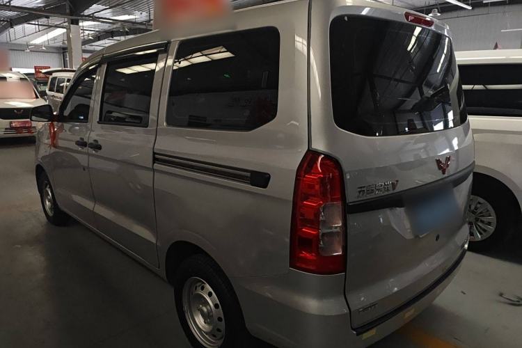 Used Wuling Hongguang V 2022 1.5L Jingqu Edition Electric-Assist LAR Exterior 5