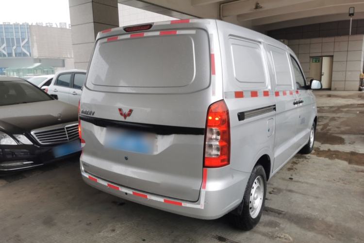 Used Wuling Hongguang V 2022 1.5L Jingqu Edition Enclosed-Window Vehicle with Electric Power Steering LAR Exterior 5