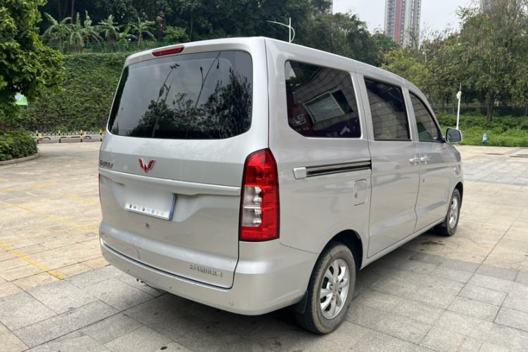 Used Wuling Hongguang V 2022 1.5L Enjoy Edition Electric-Powered LAR Exterior 6