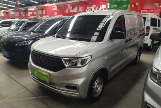 Used Wuling Hongguang V 2022 1.5L Jingqu Edition Enclosed-Window Vehicle with Hydraulic Power Steering LAR