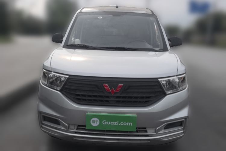 Used Wuling Hongguang V 2022 1.5L Jingqu Edition Enclosed-Window Vehicle with Hydraulic Power Steering LAR Front