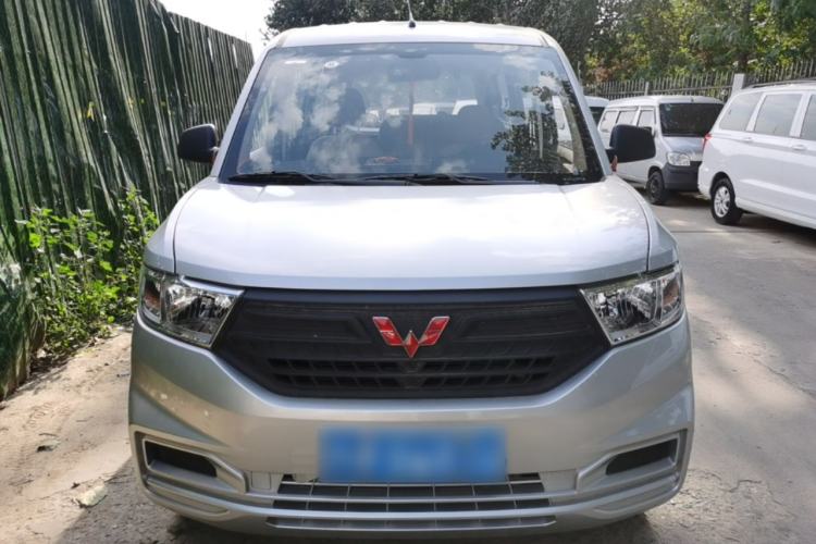 Used Wuling Hongguang V 2022 1.5L Jingqu Version Hydraulic Power Steering LAR Front