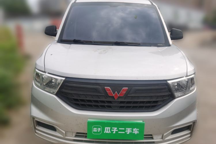 Used Wuling Hongguang V 2022 1.5L Jingqu Edition Enclosed-Window Vehicle with Hydraulic Power Steering LAR Front