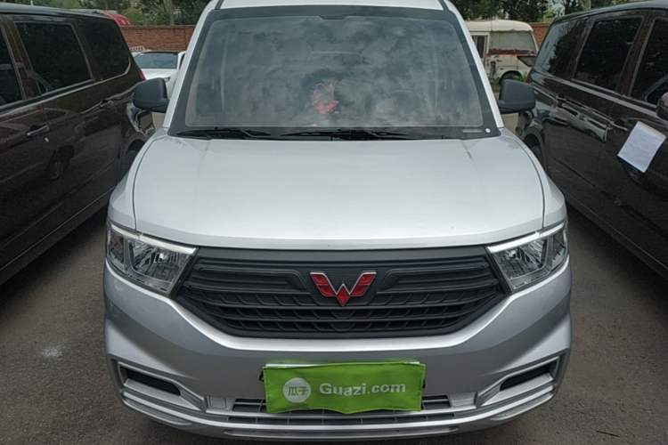 Used Wuling Hongguang V 2022 1.5L Jingqu Edition Electric-Assist LAR Front