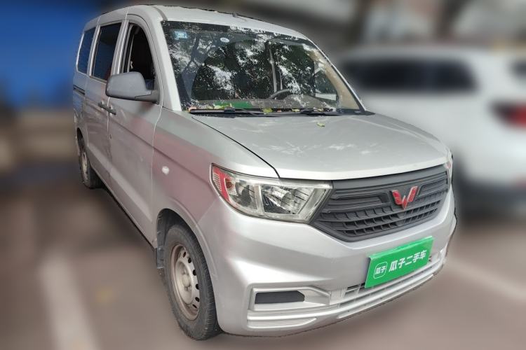Used Wuling Hongguang V 2022 1.5L Enjoy Edition Electric-Powered LAR Front Right 45 Deg