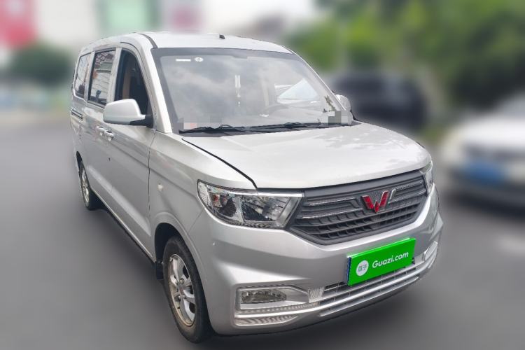 Used Wuling Hongguang V 2022 1.5L Enjoy Edition Electric-Powered LAR Front Right 45 Deg