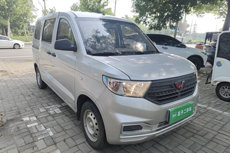 Used Wuling Hongguang V 2022 1.5L Jingqu Version Hydraulic Power Steering LAR Front Right 45 Deg