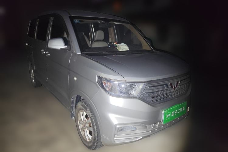 Used Wuling Hongguang V 2022 1.5L Enjoy Edition Electric-Powered LAR Front Right 45 Deg