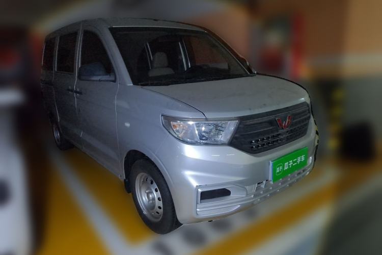 Used Wuling Hongguang V 2022 1.5L Jingqu Version Hydraulic Power Steering LAR Front Right 45 Deg