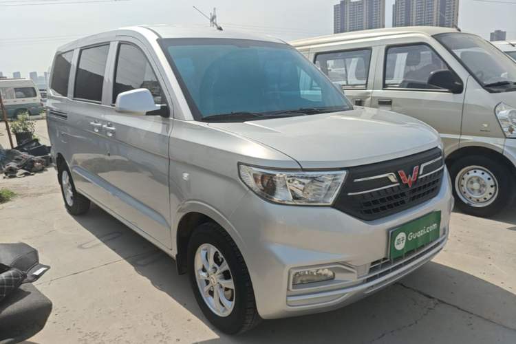 Used Wuling Hongguang V 2022 1.5L Enjoy Edition Electric-Powered LAR Front Right 45 Deg