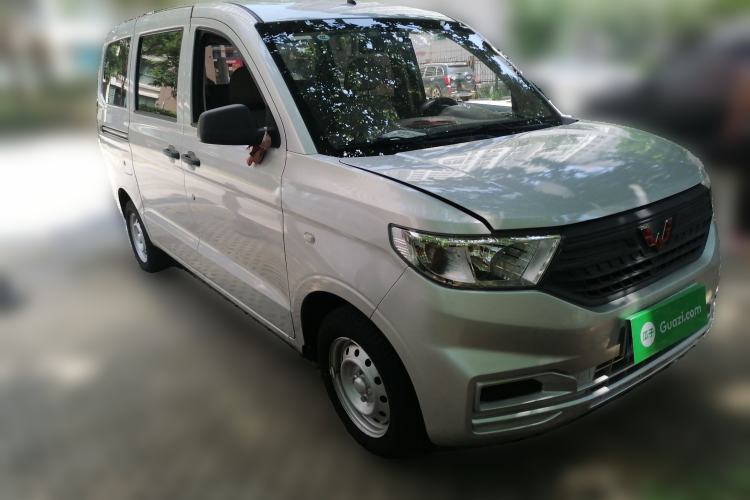 Used Wuling Hongguang V 2022 1.5L Jingqu Version Hydraulic Power Steering LAR Front Right 45 Deg