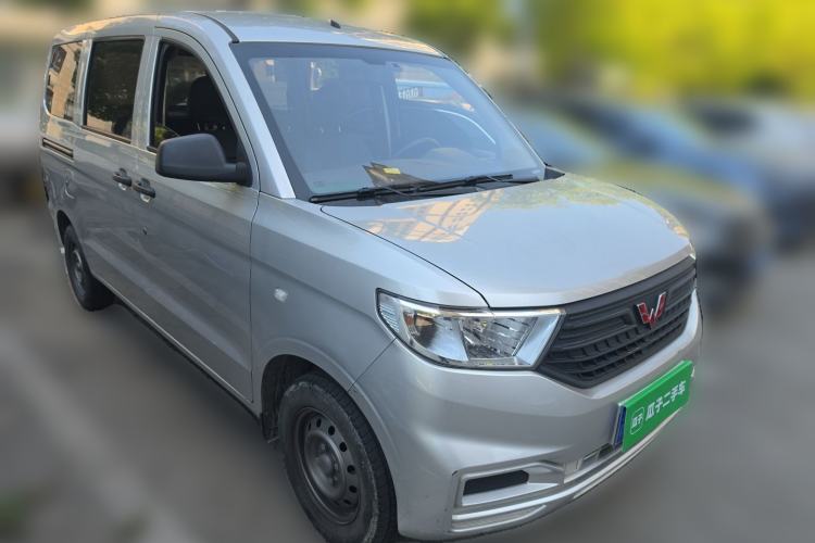 Used Wuling Hongguang V 2022 1.5L Jingqu Version Hydraulic Power Steering LAR Front Right 45 Deg