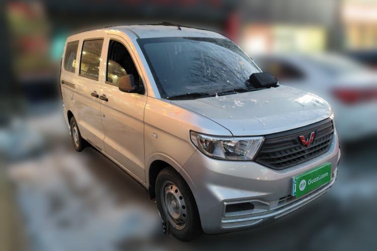 Used Wuling Hongguang V 2022 1.5L Jingqu Version Hydraulic Power Steering LAR Front Right 45 Deg