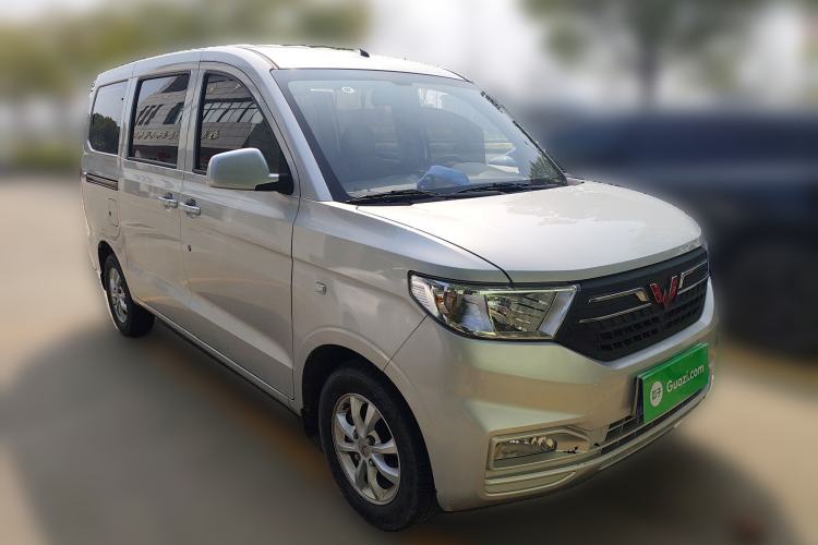 Used Wuling Hongguang V 2022 1.5L Jingqu Version Hydraulic Power Steering LAR Front Right 45 Deg