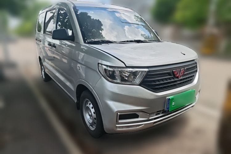 Used Wuling Hongguang V 2022 1.5L Jingqu Edition Electric-Assist LAR Front Right 45 Deg