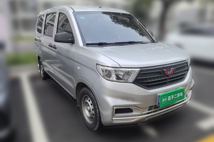 Used Wuling Hongguang V 2022 1.5L Jingqu Version Hydraulic Power Steering LAR Front Right 45 Deg