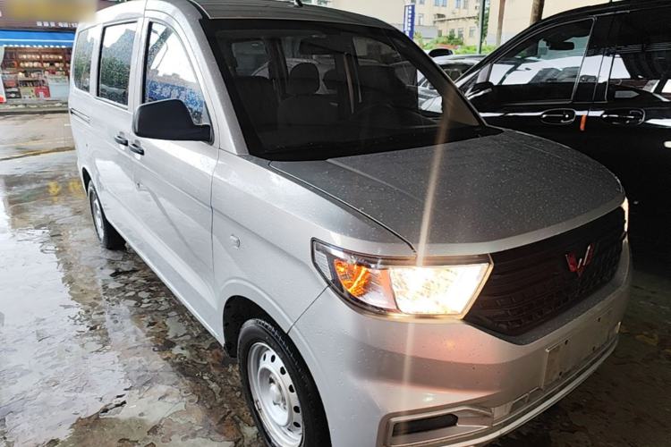Used Wuling Hongguang V 2022 1.5L Jingqu Version Hydraulic Power Steering LAR Front Right 45 Deg