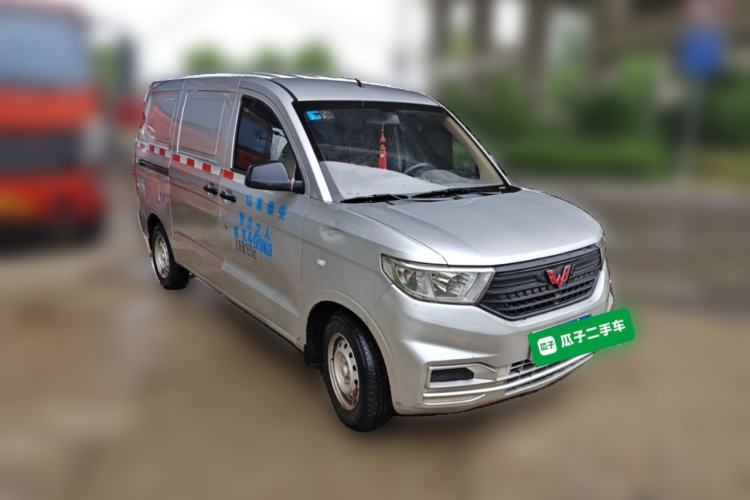 Used Wuling Hongguang V 2022 1.5L Jingqu Edition Enclosed-Window Vehicle with Electric Power Steering LAR Front Right 45 Deg