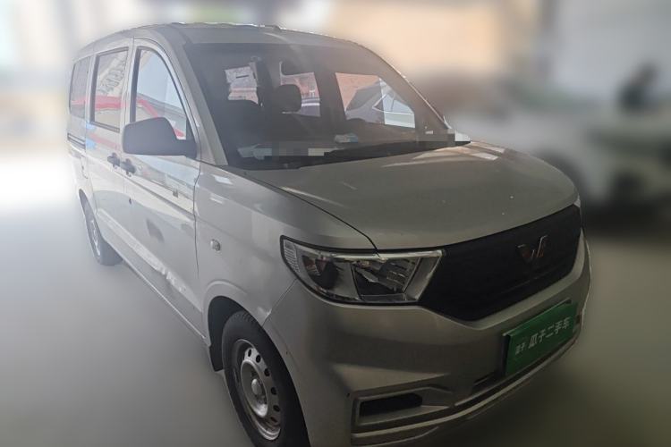 Used Wuling Hongguang V 2022 1.5L Jingqu Version Hydraulic Power Steering LAR Front Right 45 Deg