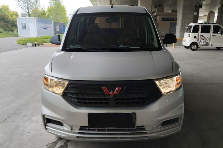 Used Wuling Hongguang V 2022 1.5L Jingqu Version Hydraulic Power Steering LAR Front