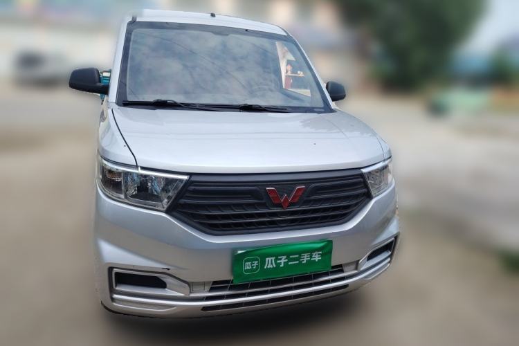 Used Wuling Hongguang V 2022 1.5L Jingqu Edition Enclosed-Window Vehicle with Electric Power Steering LAR Front