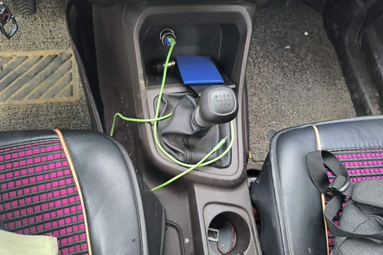 Used Wuling Hongguang V 2022 1.5L Enjoy Edition Electric-Powered LAR Gear Lever