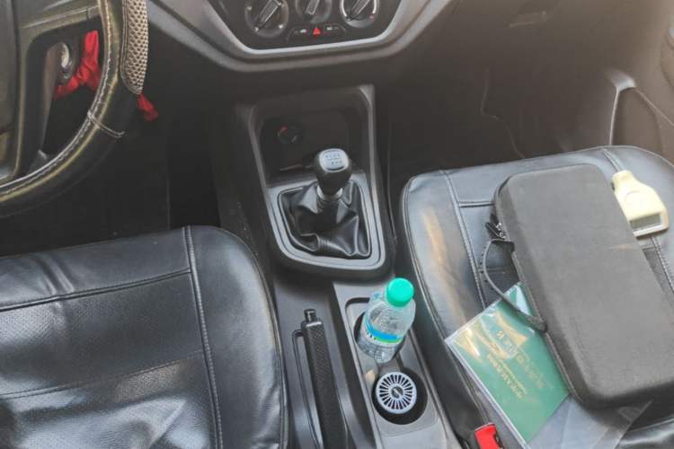 Used Wuling Hongguang V 2022 1.5L Enjoy Edition Electric-Powered LAR Gear Lever