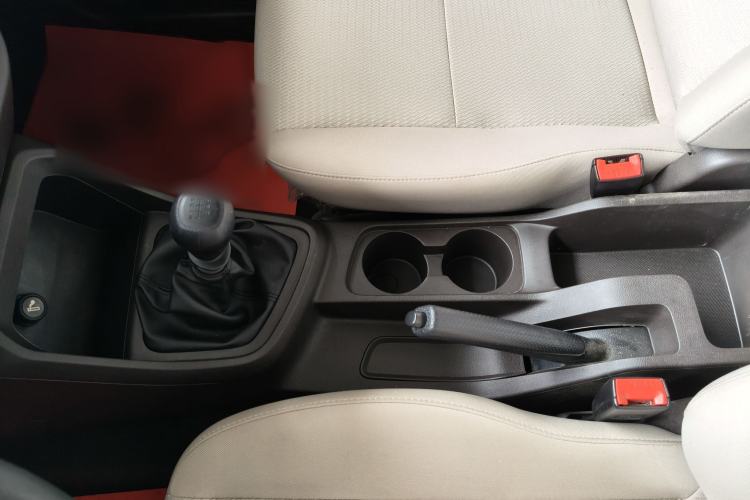 Used Wuling Hongguang V 2022 1.5L Jingqu Edition Enclosed-Window Vehicle with Hydraulic Power Steering LAR Gear Lever