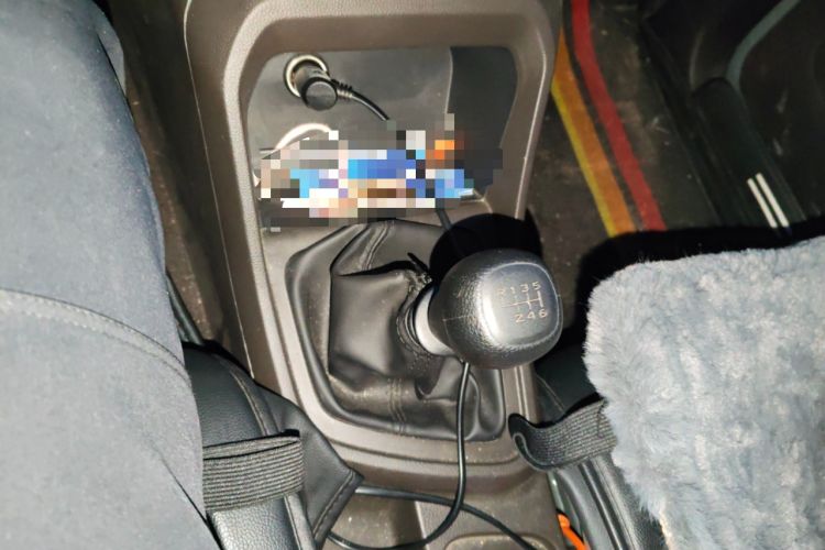 Used Wuling Hongguang V 2022 1.5L Jingqu Version Hydraulic Power Steering LAR Gear Lever