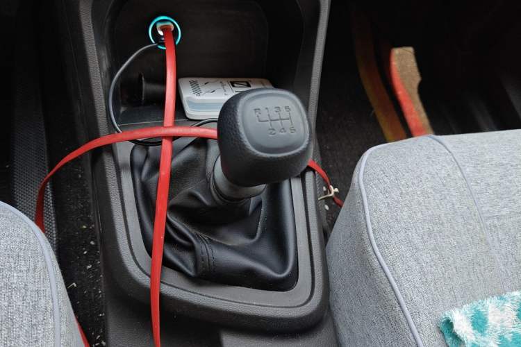Used Wuling Hongguang V 2022 1.5L Enjoy Edition Electric-Powered LAR Gear Lever