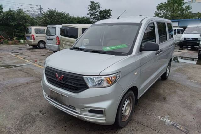 Used Wuling Hongguang V 2022 1.5L Jingqu Edition Electric-Assist LAR