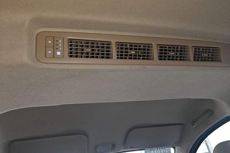Used Wuling Hongguang V 2022 1.5L Enjoy Edition Electric-Powered LAR Headliner