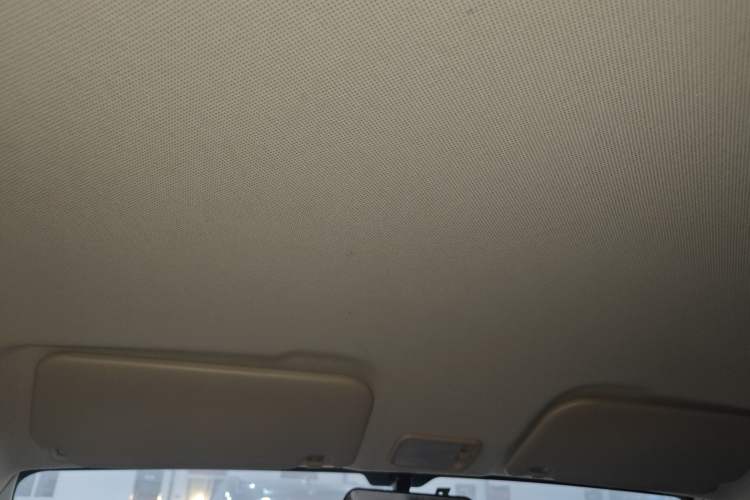 Used Wuling Hongguang V 2022 1.5L Jingqu Version Hydraulic Power Steering LAR Headliner