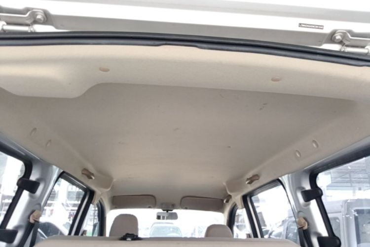 Used Wuling Hongguang V 2022 1.5L Jingqu Version Hydraulic Power Steering LAR Headliner