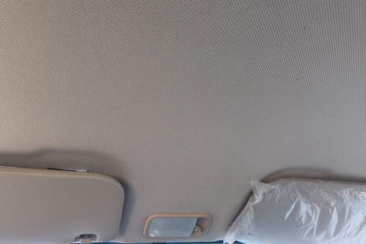 Used Wuling Hongguang V 2022 1.5L Jingqu Version Hydraulic Power Steering LAR Headliner