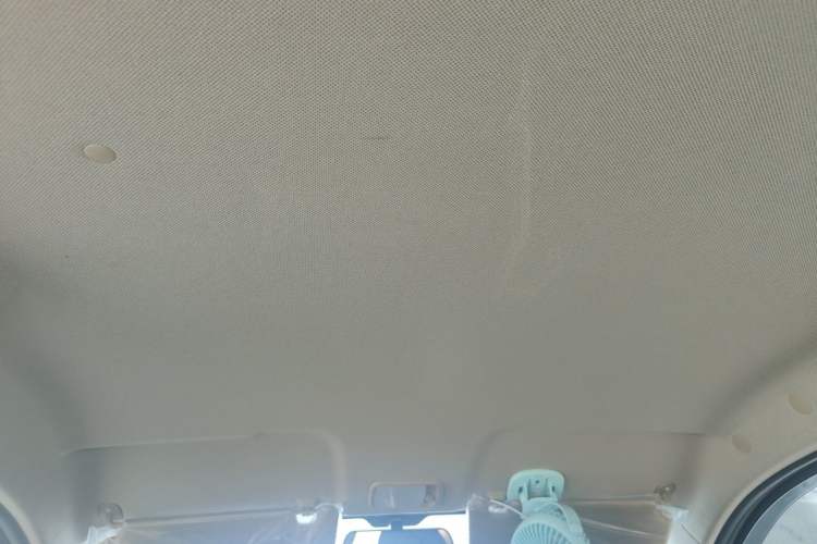 Used Wuling Hongguang V 2022 1.5L Jingqu Edition Electric-Assist LAR Headliner