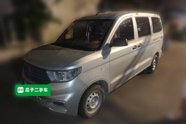 Used Wuling Hongguang V 2022 1.5L Jingqu Edition Electric-Assist LAR