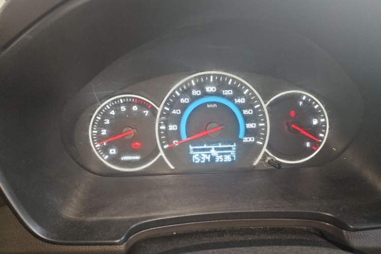 Used Wuling Hongguang V 2022 1.5L Enjoy Edition Electric-Powered LAR Instrument Cluster