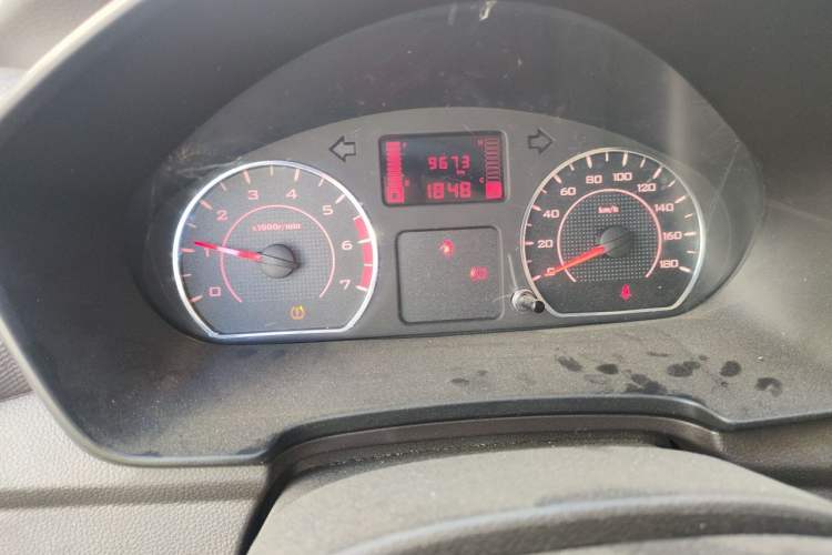 Used Wuling Hongguang V 2022 1.5L Jingqu Version Hydraulic Power Steering LAR Instrument Cluster