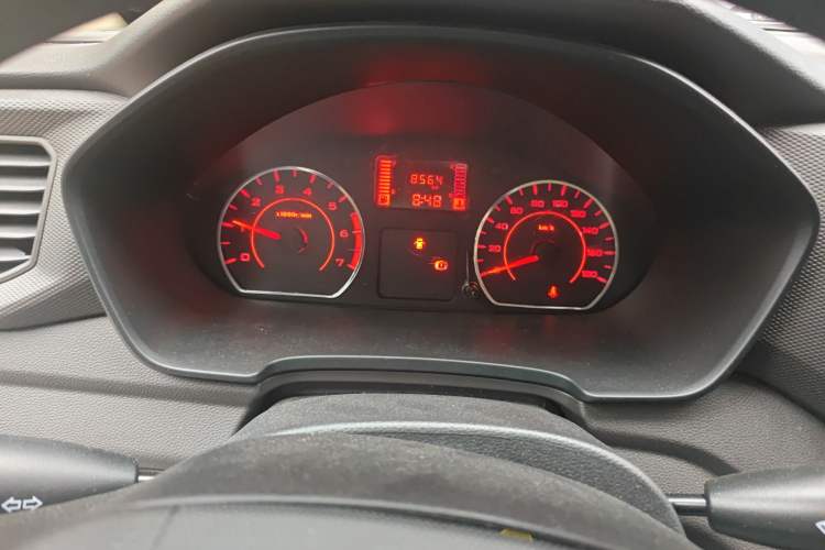 Used Wuling Hongguang V 2022 1.5L Jingqu Edition Electric-Assist LAR Instrument Cluster
