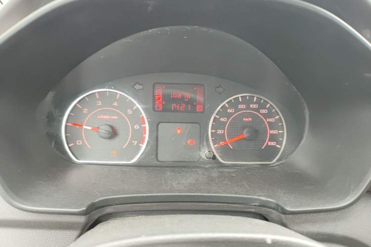 Used Wuling Hongguang V 2022 1.5L Jingqu Version Hydraulic Power Steering LAR Instrument Cluster