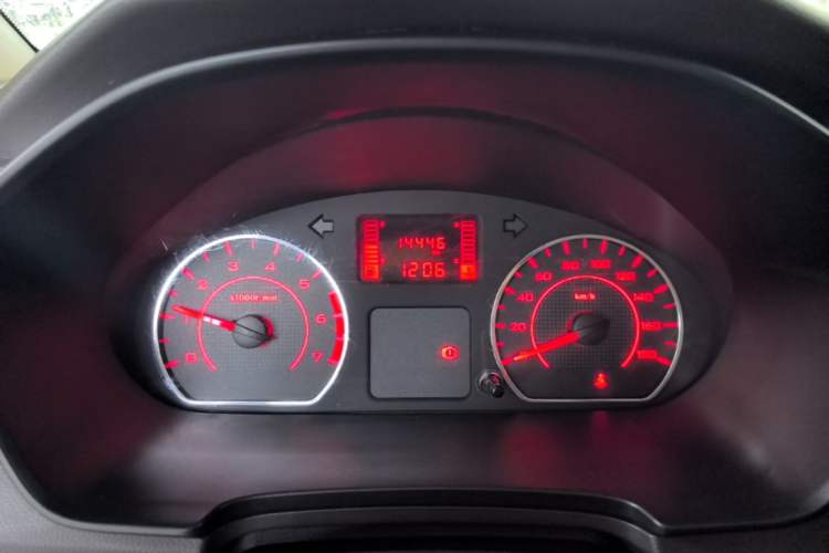 Used Wuling Hongguang V 2022 1.5L Jingqu Edition Electric-Assist LAR Instrument Cluster