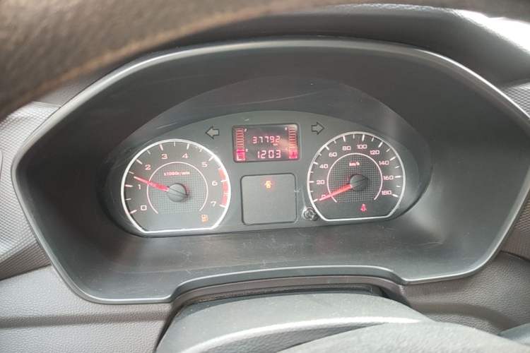 Used Wuling Hongguang V 2022 1.5L Jingqu Edition Electric-Assist LAR Instrument Cluster