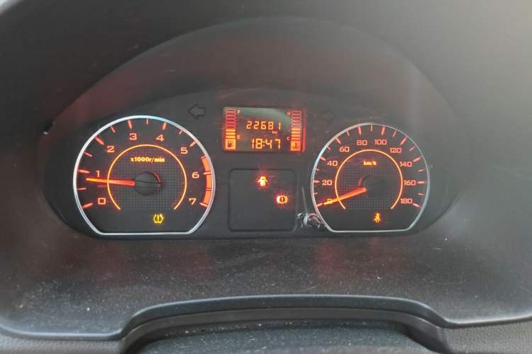 Used Wuling Hongguang V 2022 1.5L Jingqu Version Hydraulic Power Steering LAR Instrument Cluster
