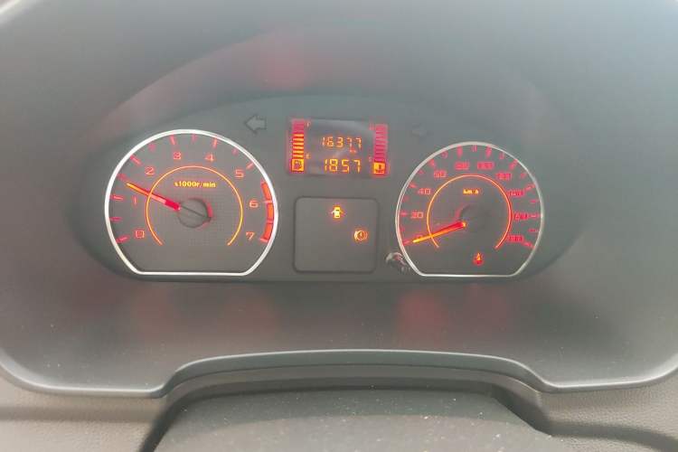 Used Wuling Hongguang V 2022 1.5L Jingqu Version Hydraulic Power Steering LAR Instrument Cluster