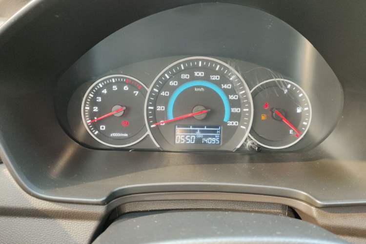 Used Wuling Hongguang V 2022 1.5L Enjoy Edition Electric-Powered LAR Instrument Cluster