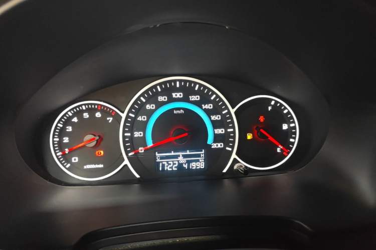 Used Wuling Hongguang V 2022 1.5L Enjoy Edition Hydraulic Power Steering LAR Instrument Cluster