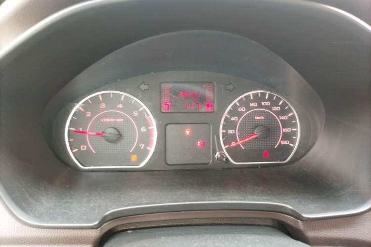 Used Wuling Hongguang V 2022 1.5L Jingqu Edition Electric-Assist LAR Instrument Cluster